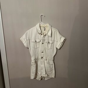 White Zara romper size xs